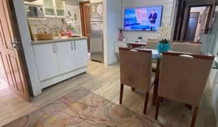 Casa em Porto Alegre, no bairro Hípica, com 2 dormitório(s), e 2 banheiros, à venda.