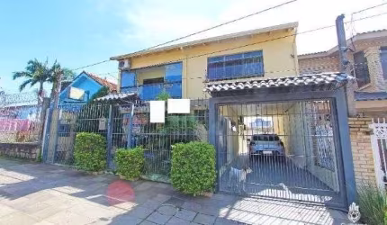 Casa para Venda - 229.6m², 3 dormitórios, sendo 1 suites, 4 vagas - Cavalhada