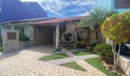 Casa Condominio para Venda - 90m², 2 dormitórios, 3 vagas - Guarujá