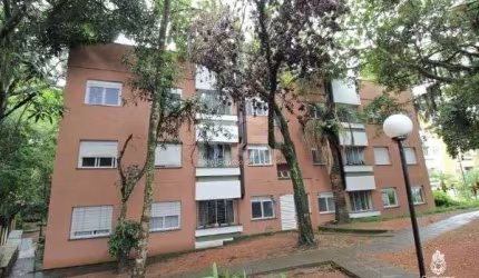 Apartamento em Porto Alegre, no bairro Guarujá, com 3 dormitório(s), e 3 banheiros, à venda.