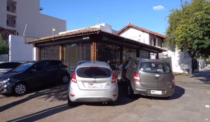 Loja para Venda - 150m², 0 dormitórios, 10 vagas - Menino Deus