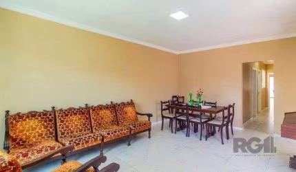 Vendo casa no Bairro Cristo Redentor em Porto Alegre.