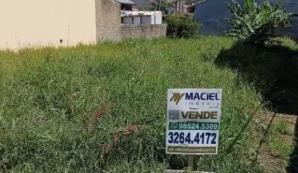 Terreno em Porto Alegre, no bairro Hípica, à venda.