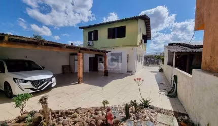 Casa estilo sobrado no Bairro Sarandi em Porto Alegre