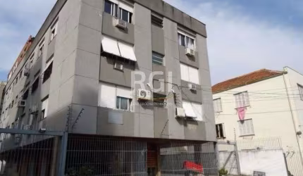 Cobertura para Venda - 255.99m², 5 dormitórios, sendo 1 suites, 2 vagas - Menino Deus