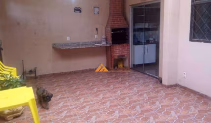 Sobrado à venda, 212 m² por R$ 320.000,00 - Antônio Marincek - Ribeirão Preto/SP