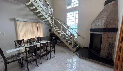 Casa para Locação em Itajaí, São João, 4 dormitórios, 1 suíte, 4 banheiros, 5 vagas