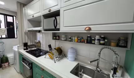 Apartamento para Locação em Itajaí, São Judas, 2 dormitórios, 1 suíte, 2 banheiros, 1 vaga