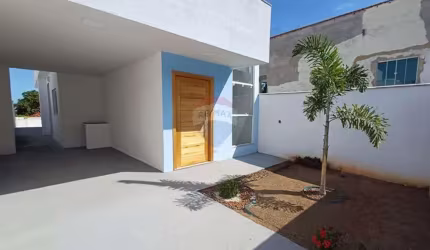 Casa de dois dormitórios com suíte no Parque Nanci.