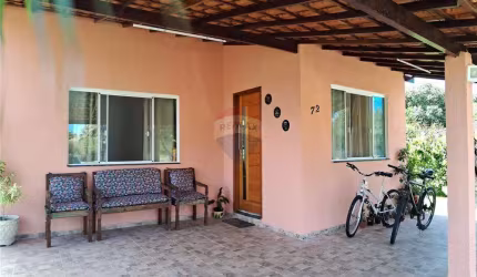 Casa de dois dormitórios  em condomínio fechado em Itaipuaçu