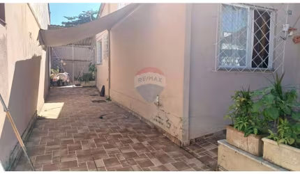 Casa de 2 dormitórios sendo 1 suíte em condomínio fechado.