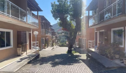 Casa Duplex com Dois Quartos e Área Privativa em Inoã , Maricá/RJ