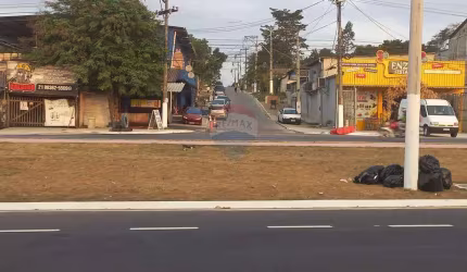 Casa c/ Piscina e Espaço Gourmet em Itaboraí! ótima localização comercial
