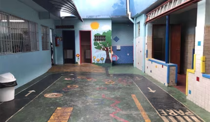 Prédio comercial, 9 salas, no Coelho, São Gonçalo