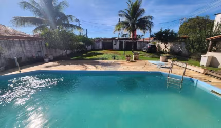 Casa 4 dormitórios, 3 suítes, piscina, área gourmet, com 600m,