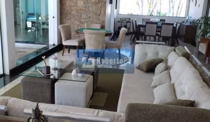 Lindíssima casa exclusiva de alto padrão em Mogi das Cruzes