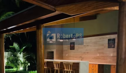 Excelente casa de frente para a praia na Maranduba