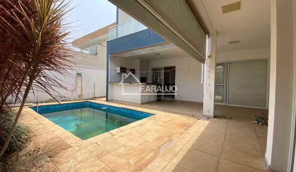 Casa(sobrado) à Venda, 296 m² área construida  e 350m² terreno /  Condomínio Lago Da Serra em Araçoiaba Da Serra/SP.