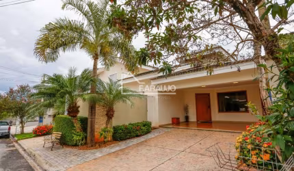 Oportunidade única: Casa em condomínio à venda em Votorantim-SP, Residencial Vasques Martins. 3 quartos, 1 suíte, 3 salas, 4 banheiros, 4 vagas de garagem e 205m². Corra!