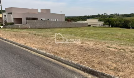 Terreno à venda com 1000m² no Condomínio Village Ipanema 2, Araçoiaba da Serra-SP