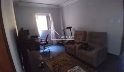 Casa aconchegante e espaçosa no Jardim São Guilherme