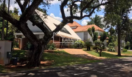 Casa de Condomínio Lago Azul Golfe Clube, com 3 Quartos/1 suite e 3 banheiros à Venda, 300m², área construida, por R$ 2.700.000,00