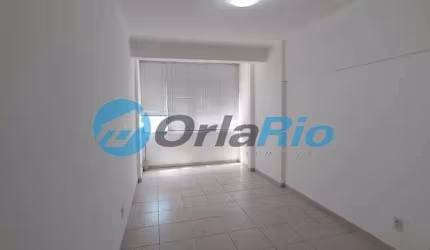 Kitnet / Stúdio para alugar na Rua Senador Dantas, Centro, Rio de Janeiro, 30 m2 por R$ 900