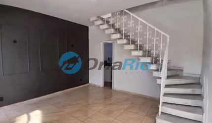 Casa em condomínio fechado com 2 quartos para alugar na Estrada do Galeão, Jardim Guanabara, Rio de Janeiro, 69 m2 por R$ 2.000