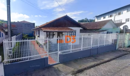 Terreno à venda em Água Verde, Blumenau  por R$ 429.990