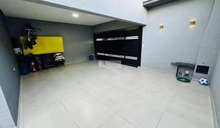 Casa à venda em Indaiatuba-SP: 3 quartos, 1 suíte, 1 sala, 2 banheiros, 2 vagas e 113m² no Jardim Residencial Nova Veneza. Imperdível!