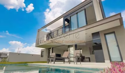 Casa de Luxo em Condomínio: 4 quartos, 4 suítes, 6 banheiros, 4 vagas, 310,50 m² em Indaiatuba-SP, Parque Villa dos Pinheiros.