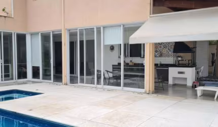 Sobrado para Venda em Tremembé, Loteamento Residencial Campos do Conde II, 3 dormitórios, 3 suítes, 2 banheiros, 5 vagas