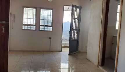 Casa para Venda em Taubaté, Granjas Panorama, 2 dormitórios, 1 suíte, 1 banheiro