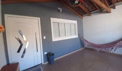 Casa para Venda em Taubaté, Jardim Hípica Pinheiro, 3 dormitórios, 1 suíte, 2 banheiros, 2 vagas