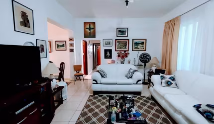Casa para Venda em Taubaté, Jardim Santa Clara, 4 dormitórios, 1 suíte, 3 banheiros, 2 vagas