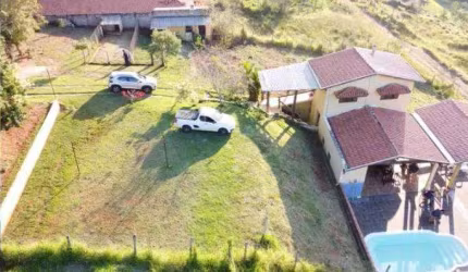 Chácara para Venda em Taubaté, Chácara Dallas, 2 dormitórios, 1 suíte, 2 banheiros, 5 vagas
