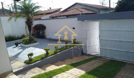 Casa para Venda em Tremembé, Loteamento Residencial Vargas, 3 dormitórios, 1 suíte, 3 banheiros, 2 vagas