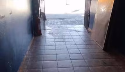 Prédio Comercial para Locação em Taubaté, Centro, 2 banheiros, 1 vaga