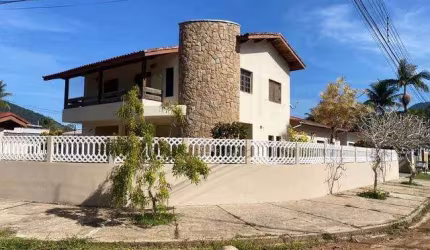 Casa para Venda em Ubatuba, Maranduba, 5 dormitórios, 3 banheiros, 5 vagas