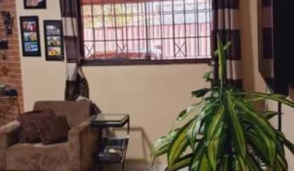 Casa para Venda em Taubaté, Vila Rezende, 3 dormitórios, 1 suíte, 2 banheiros, 2 vagas