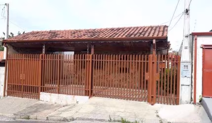 Casa para Venda em Taubaté, Jardim Liete, 4 dormitórios, 1 suíte, 3 banheiros, 3 vagas