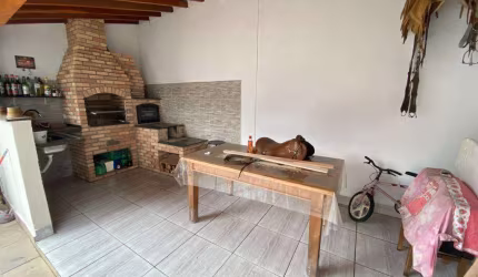 Casa para Venda em Taubaté, Chácara Leal, 2 dormitórios, 1 suíte, 1 banheiro, 2 vagas