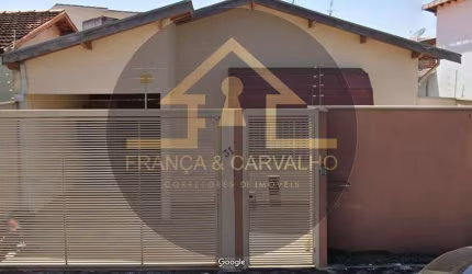 Casa para Venda em Taubaté, Centro, 3 dormitórios, 1 suíte, 3 banheiros, 2 vagas