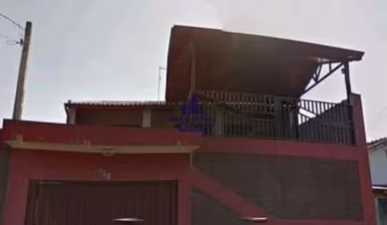 Casa com 3 dormitórios á venda em Caçapava.