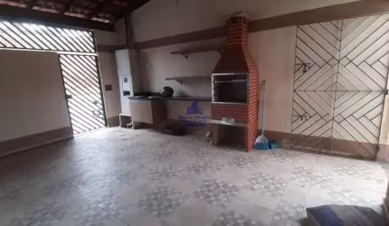 Casa a Venda com Terreno de 460m², construção de 160m².