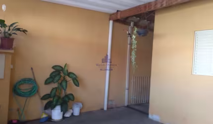 Casa com 3 quartos à venda no Parque Aeroporto, Taubaté  por R$ 297.000
