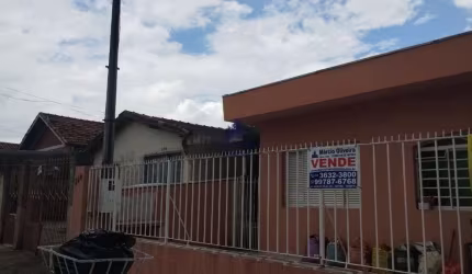 Casa com 4 quartos à venda na Vila São José, Taubaté , 300 m2 por R$ 370.000