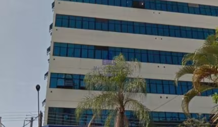 Sala Comercial de Alto Padrão no Centro de Taubaté-SP: 1 sala, 1 banheiro, 29,50m² de área. Venha conferir!