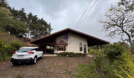 Chácara à venda em Redenção da Serra-SP, com 2 quartos, 1 suíte, 1 sala, 2 banheiros, 4 vagas de garagem, 10.000m² de área.