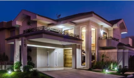 Casa de Luxo no Condomínio Campos do Conde II em Tremembé-SP: 3 quartos, 3 suítes, 3 salas, 4 banheiros, 2 vagas de garagem, 301m².